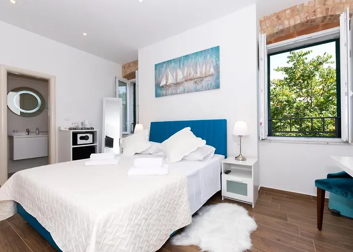 Peruzovic 3 Pensionat Split