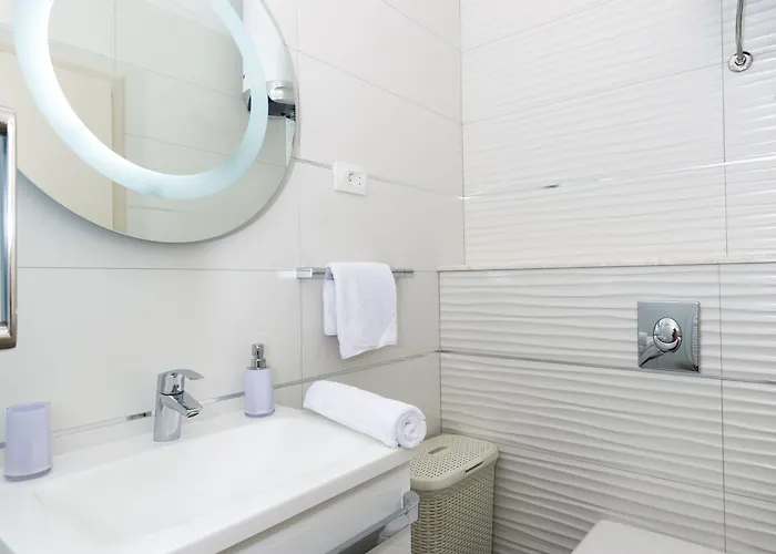 Peruzovic 3 スプリト